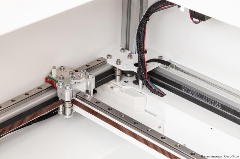Российская компания Geralkom предлагает FDM 3D-принтеры X500 HT для работы с инженерными пластиками и композитами
