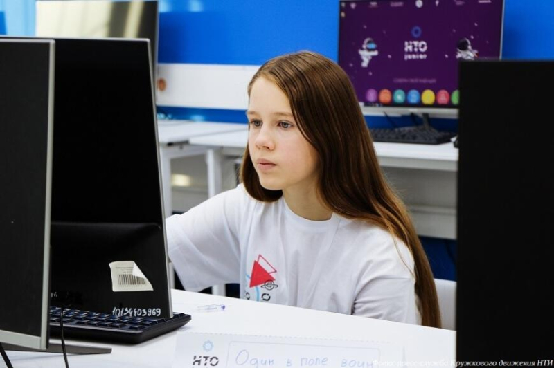Более 1200 российских школьников стали призерами НТО Junior 2025